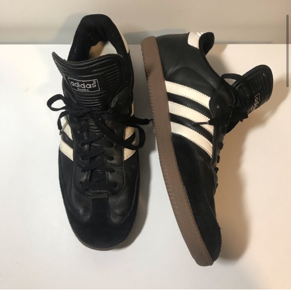 🚫SOLD🚫Men’s Adidas Samba Sneakers🔥